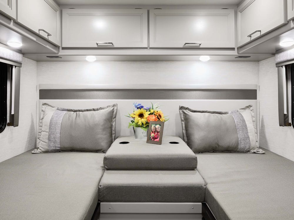 2024 Chateau Sprinter 24LV Aspen Gray with Coastline Grey bedroom