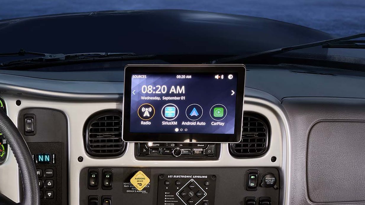 2022 Thor Inception Pasadena Mega C Diesel RV Cockpit and Dashboard Key feature