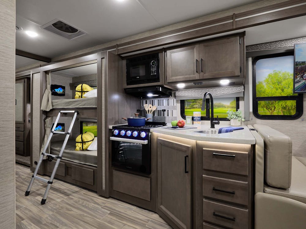 32B Kitchen