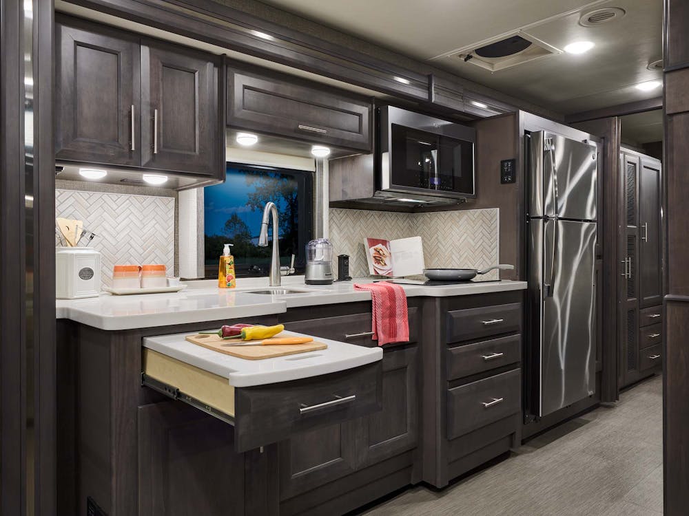 2022 Thor Palazzo Class A Diesel Pusher RV 37.4 Kitchen - Studio Collection™ Pantera Regatta Cabinetry