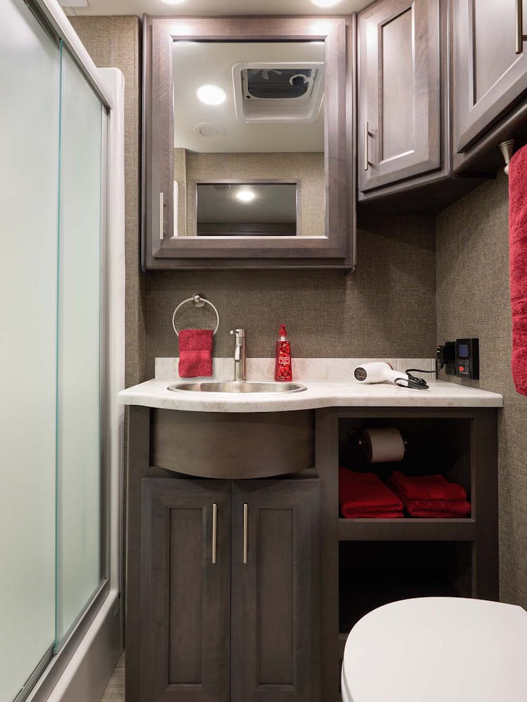 2022 Thor Challenger Class A RV 35MQ Bathroom - Nightbreeze Regatta Cabinetry