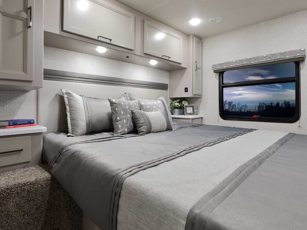 2022 Thor Windsport Class A RV 34J Bedroom - Luxury Collection™ Venice Stone
