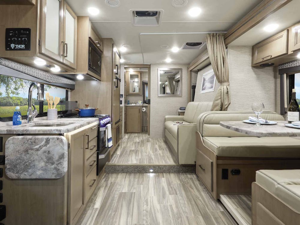 2022 Thor Four Winds Class C RV 25M Front to Back - Nautical Blue Irish Maple Cabinetry