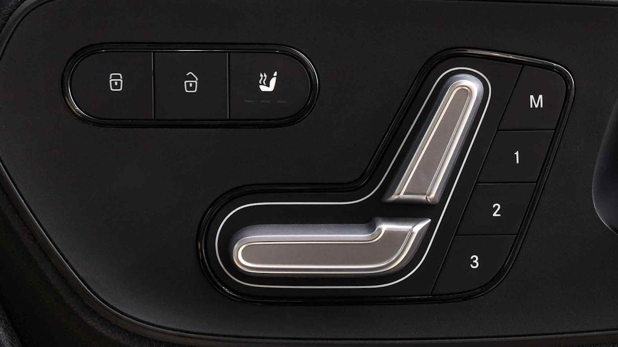 Delano Tiburon Sprinter Heated/Electric Adjustable Driver & Passenger Seats Key feature