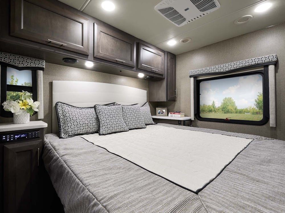 2022 Thor Magnitude Class C RV RS36 Bedroom - Black Diamond Regatta Cabinetry