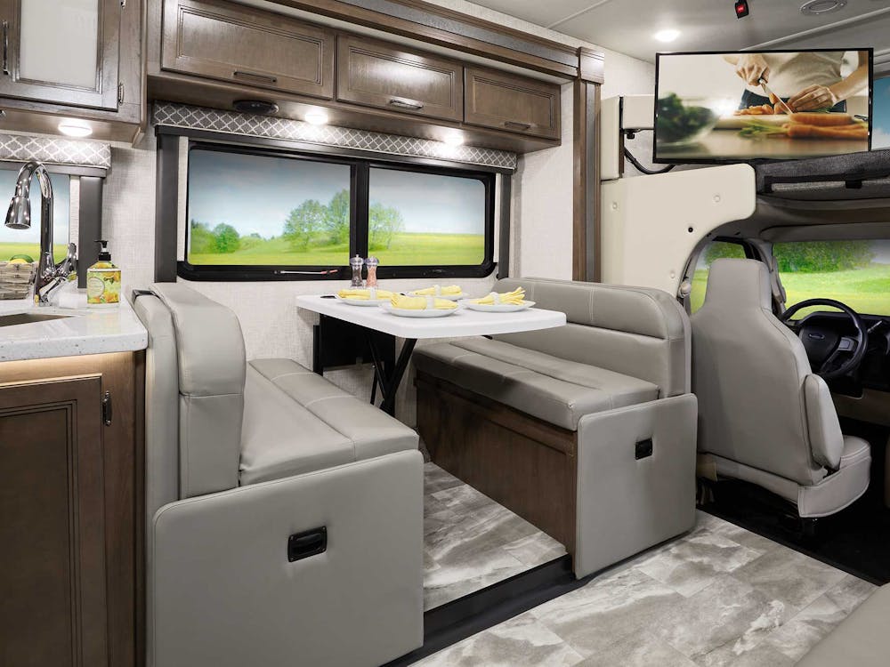 2022 Thor Echelon Class C RV LF31 Dream Dinette® - Cloud Nine Carolina Cherry Cabinetry
