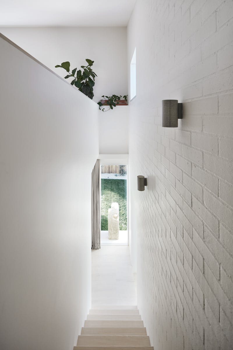 Photo of stair of Burch house in Byron Bay by Those Architects