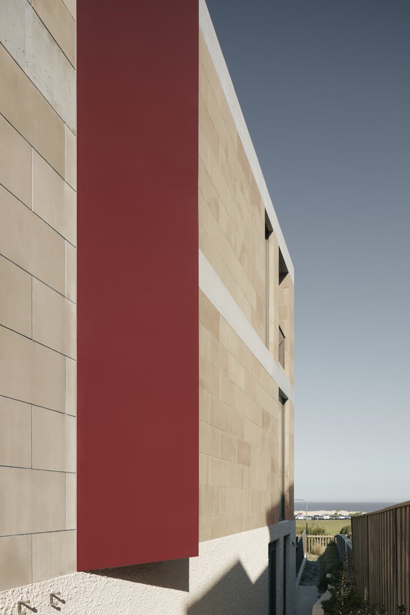 Photo of the external facade of Shorebird in Cronulla by Those Architects