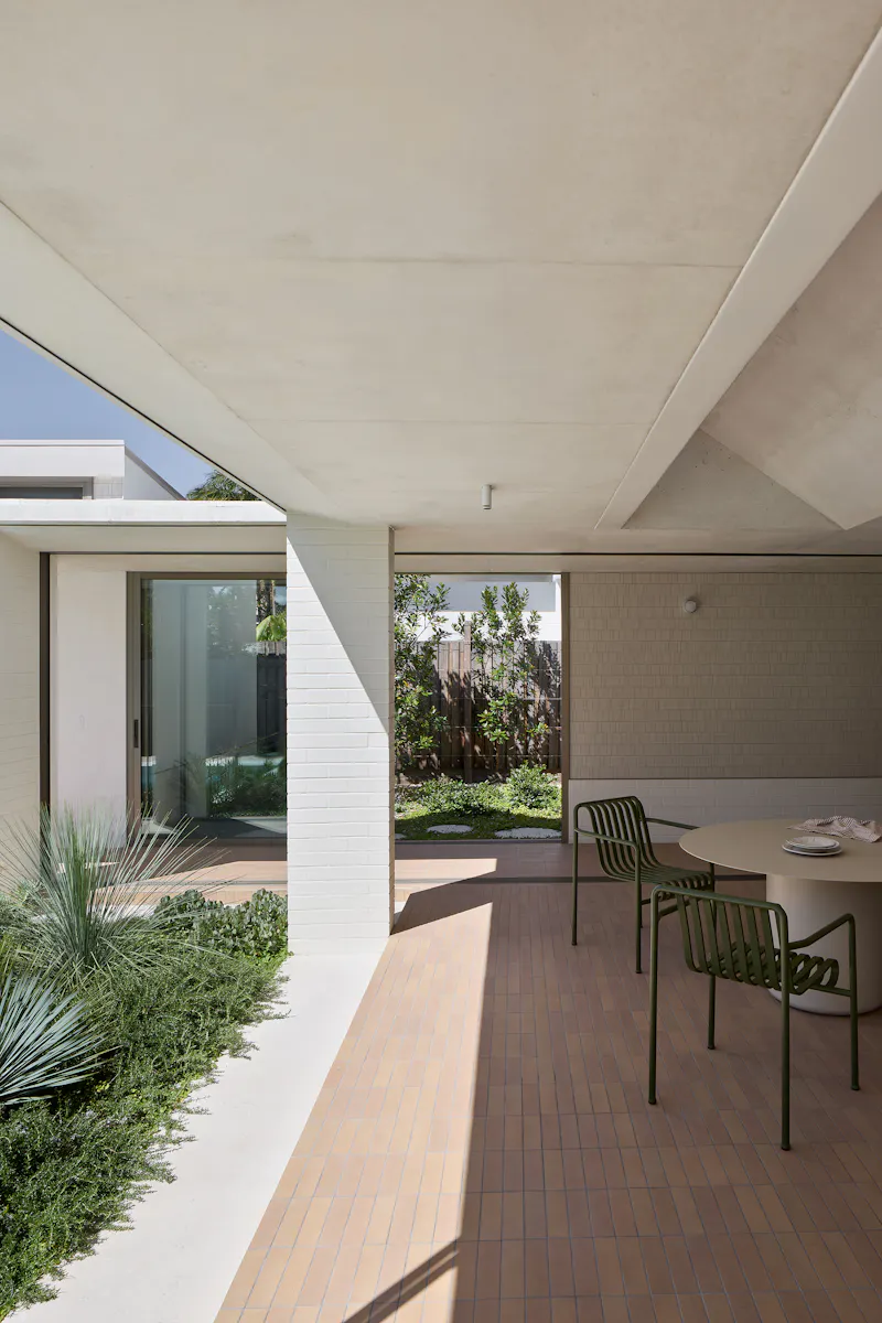 Photo of exterior of Townie house in Byron Bay by Those Architects
