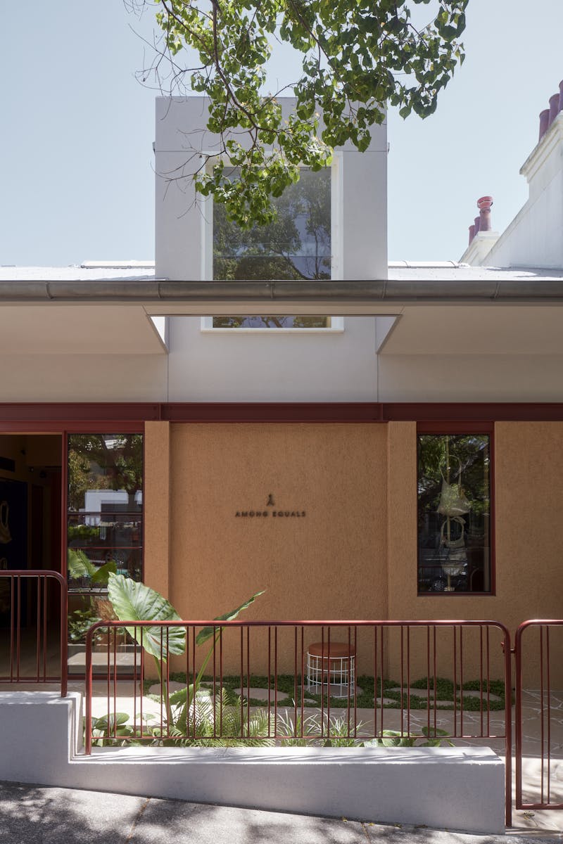 Photo of street facade of Goodhope in Paddington by Those Architects