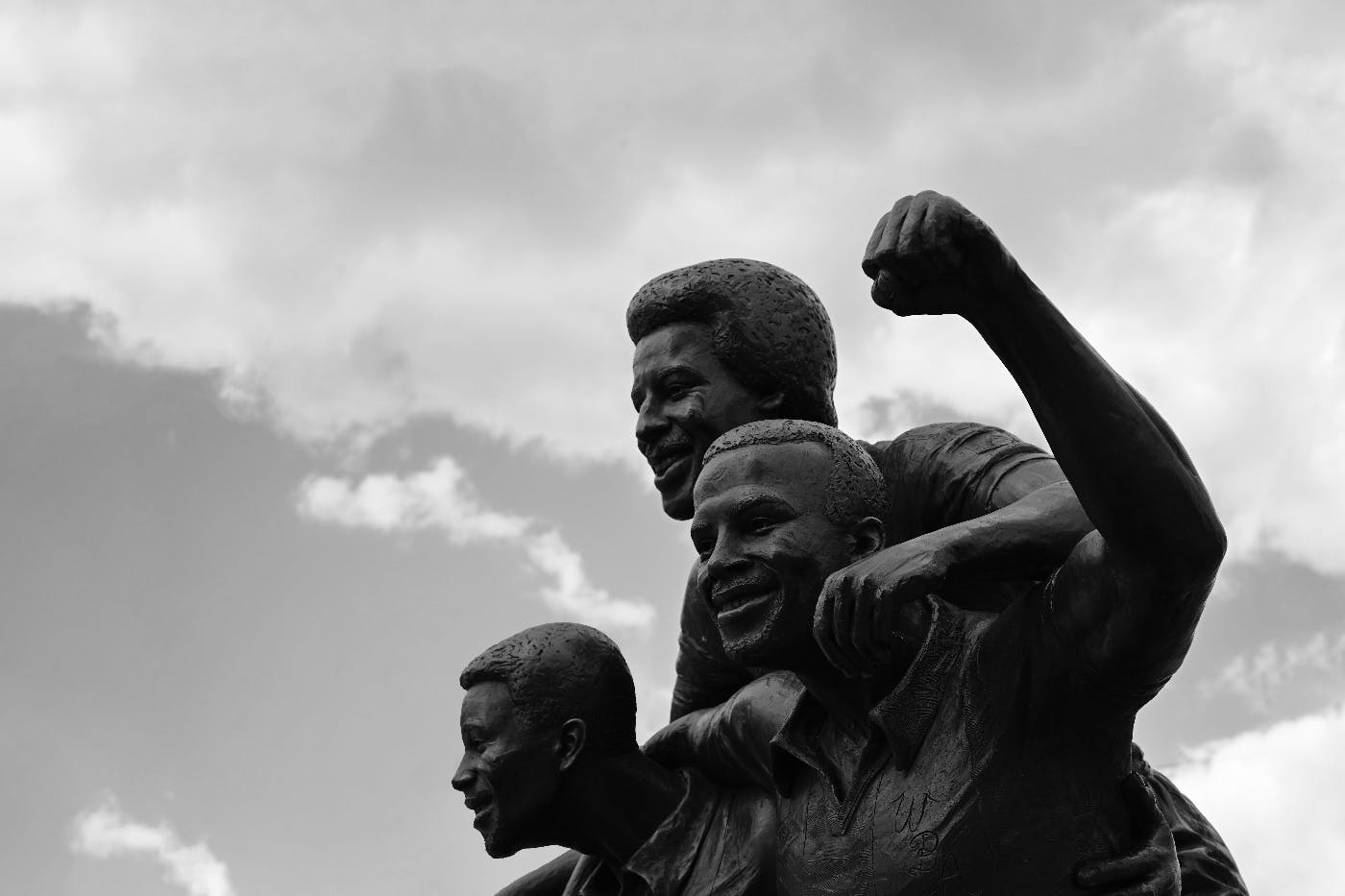 A statue of three black men showing resistance