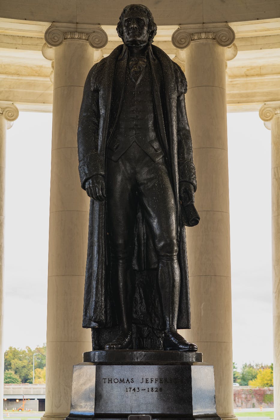 A statue of Thomas Jefferson