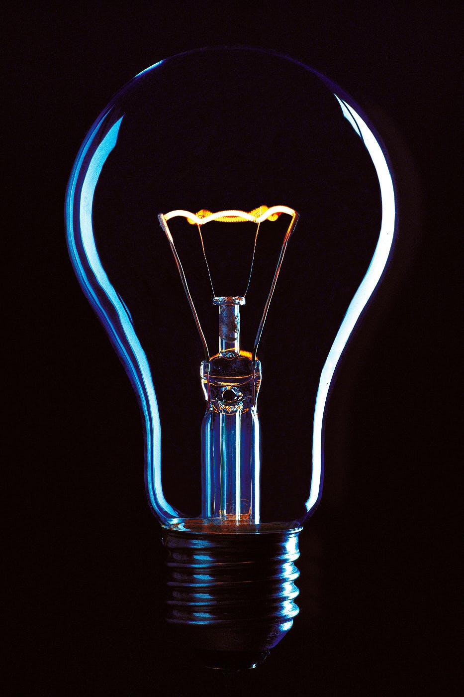 Detailed Image of a light bulb