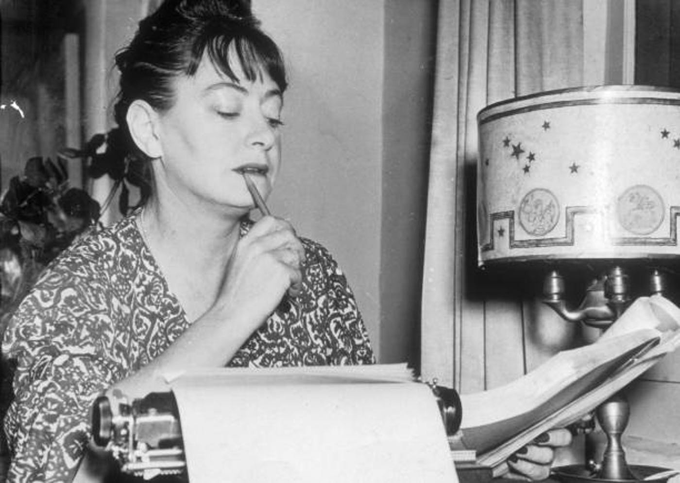 Dorothy Parker working