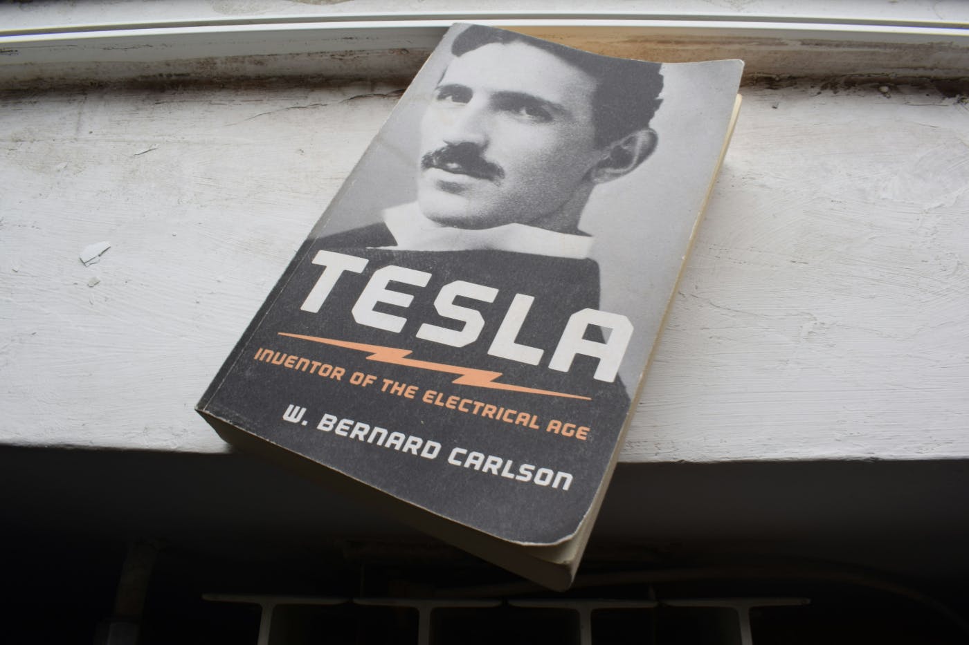 A biography of Tesla