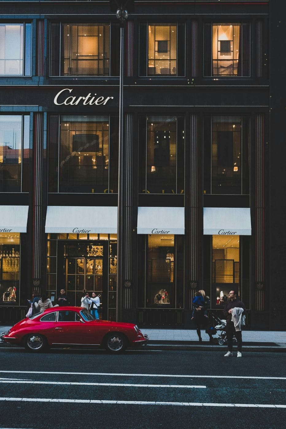 The front of the Cartier building in London