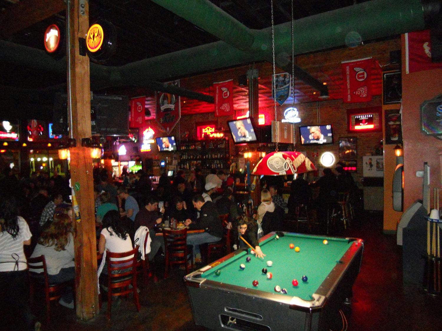 green pig pub interior