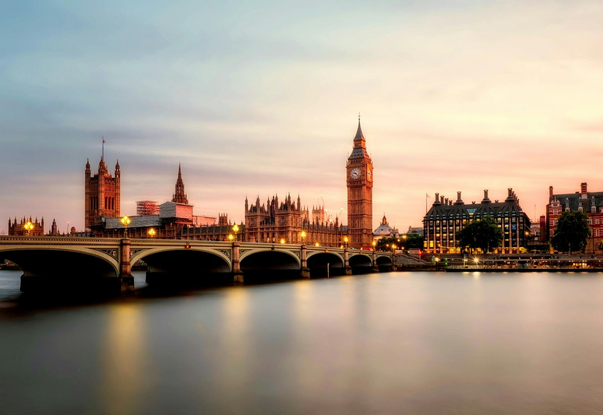 London cityscape at dusk — Big Ben and Houses of Parliament