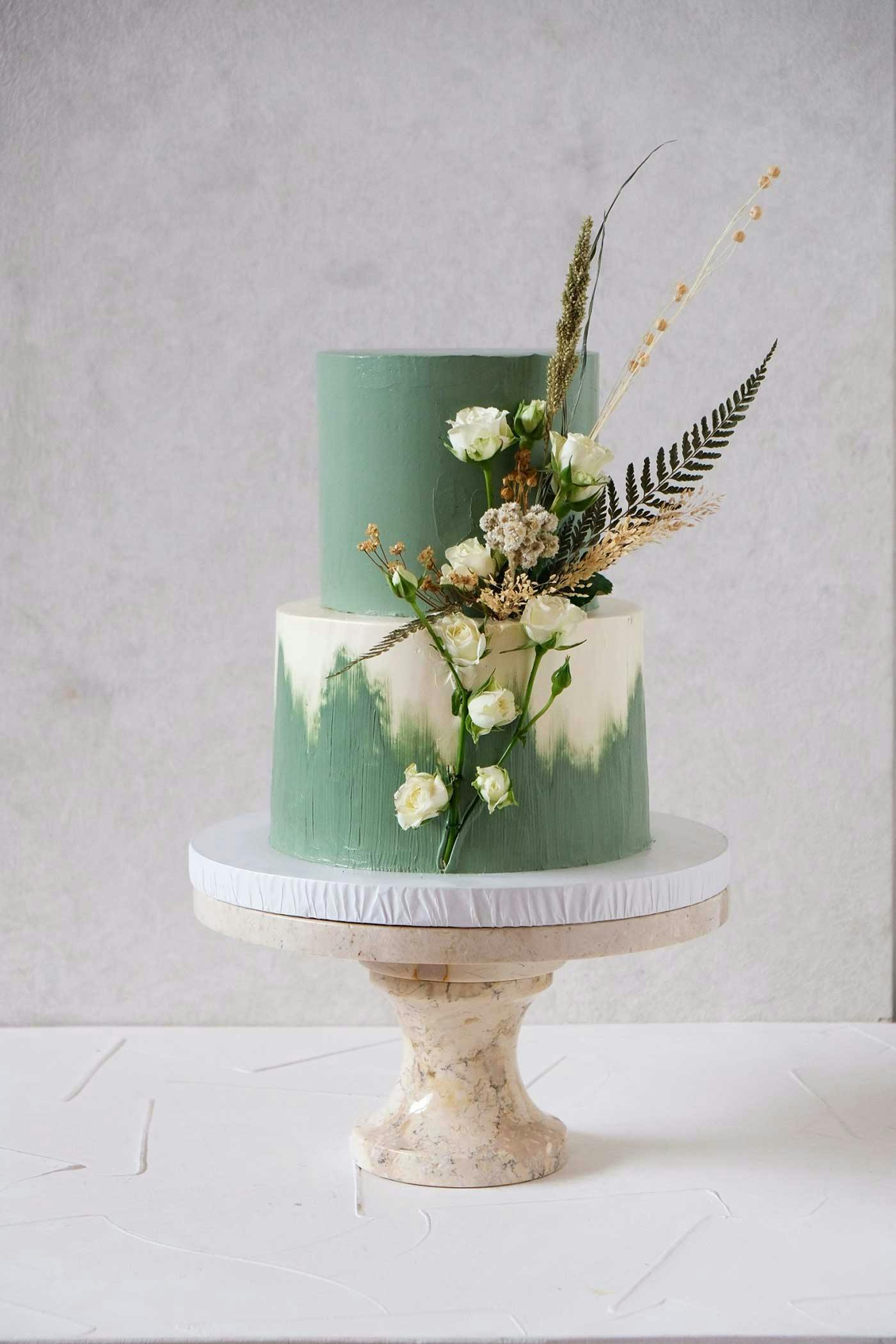 beautiful wedding cakes in bali