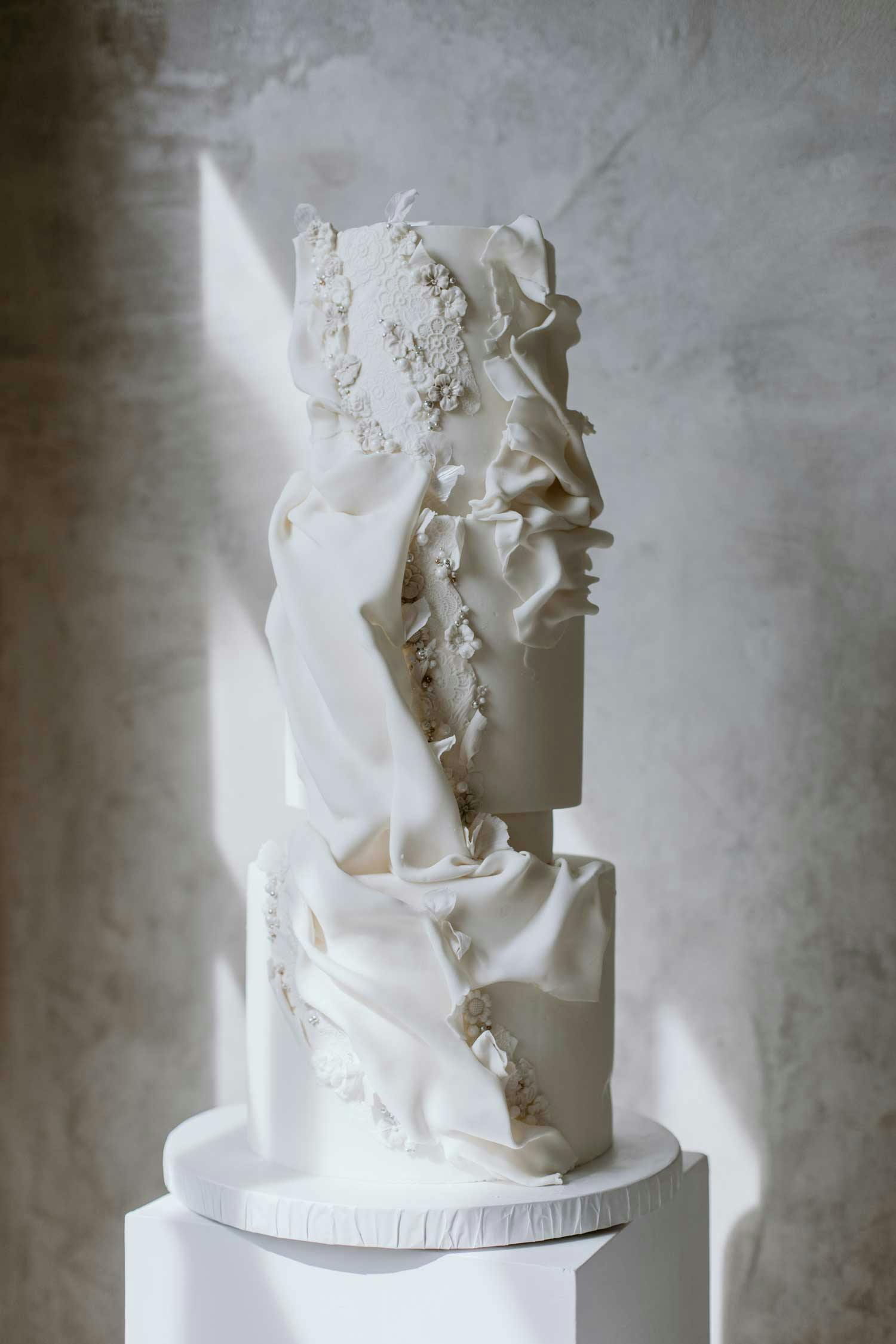 beautiful wedding cakes in bali