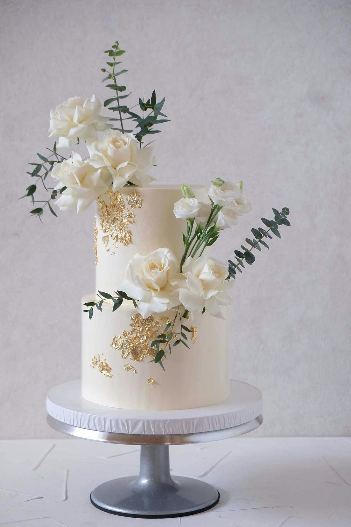 beautiful wedding cakes in bali