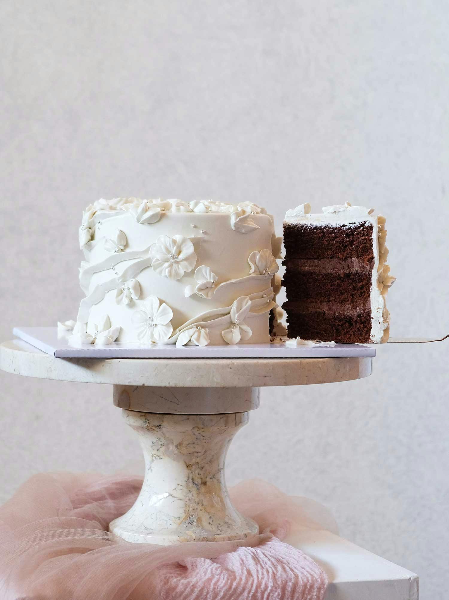 dark chocolate sponge cake