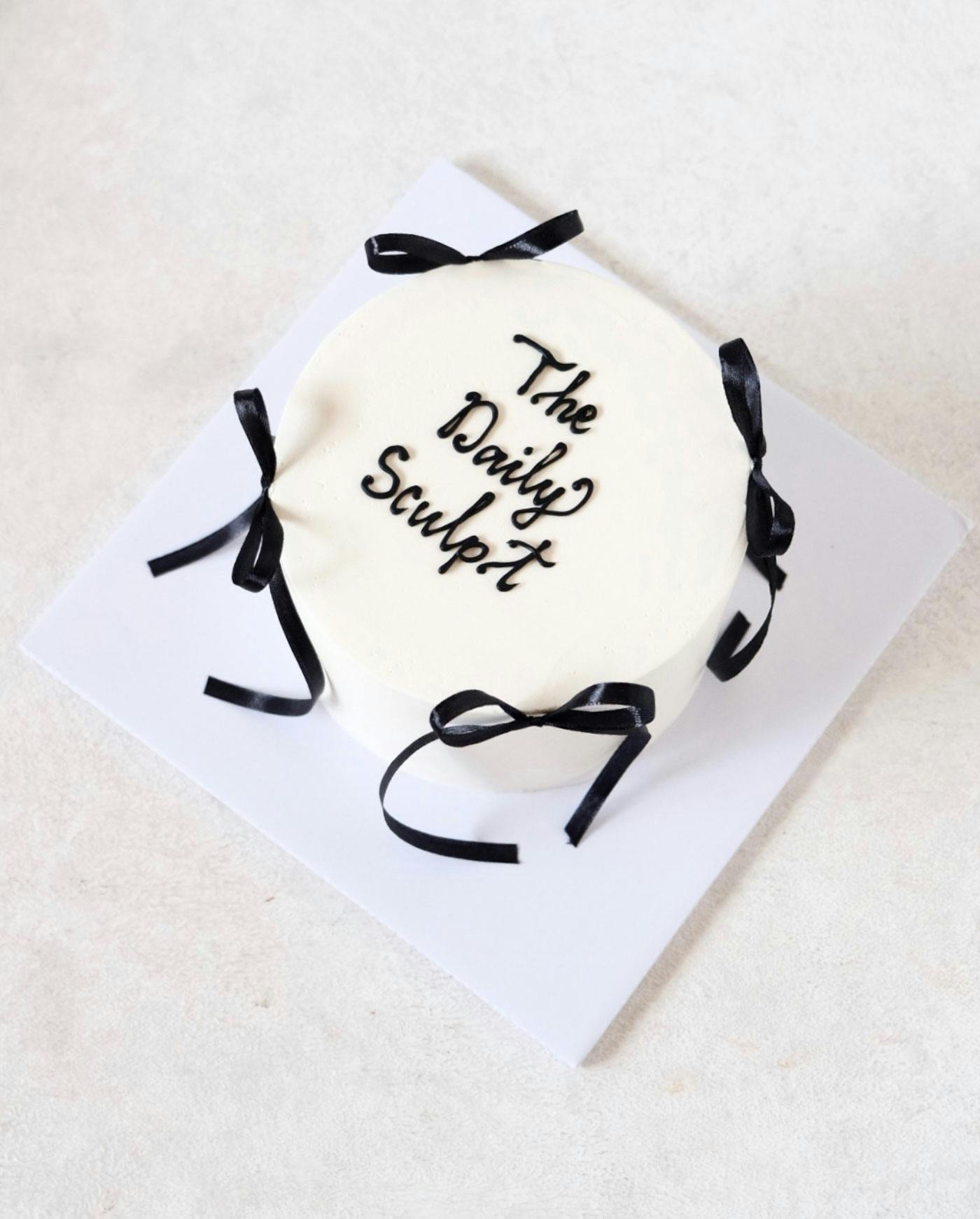 white base cake design