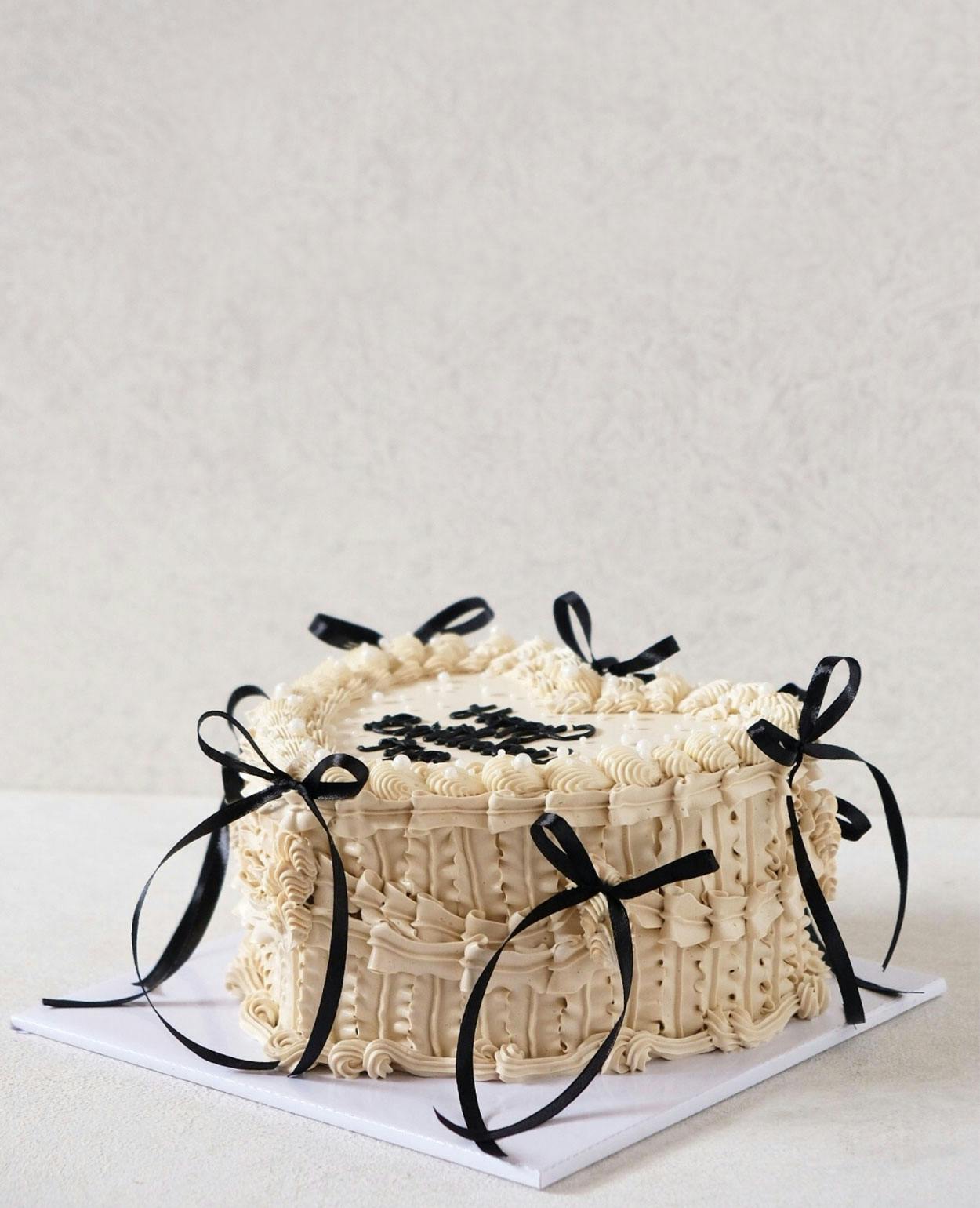 celebration cakes Bali
