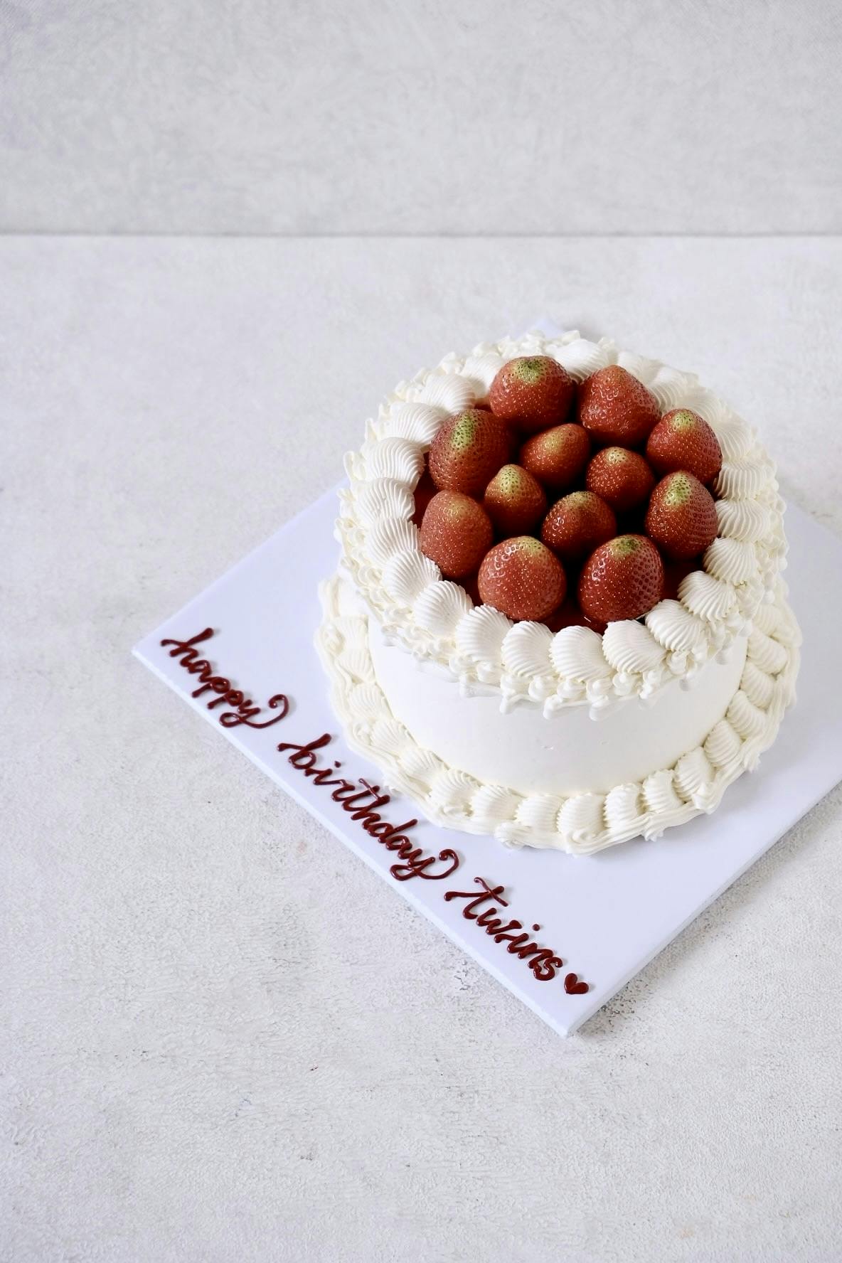 Fresh strawberry cake 