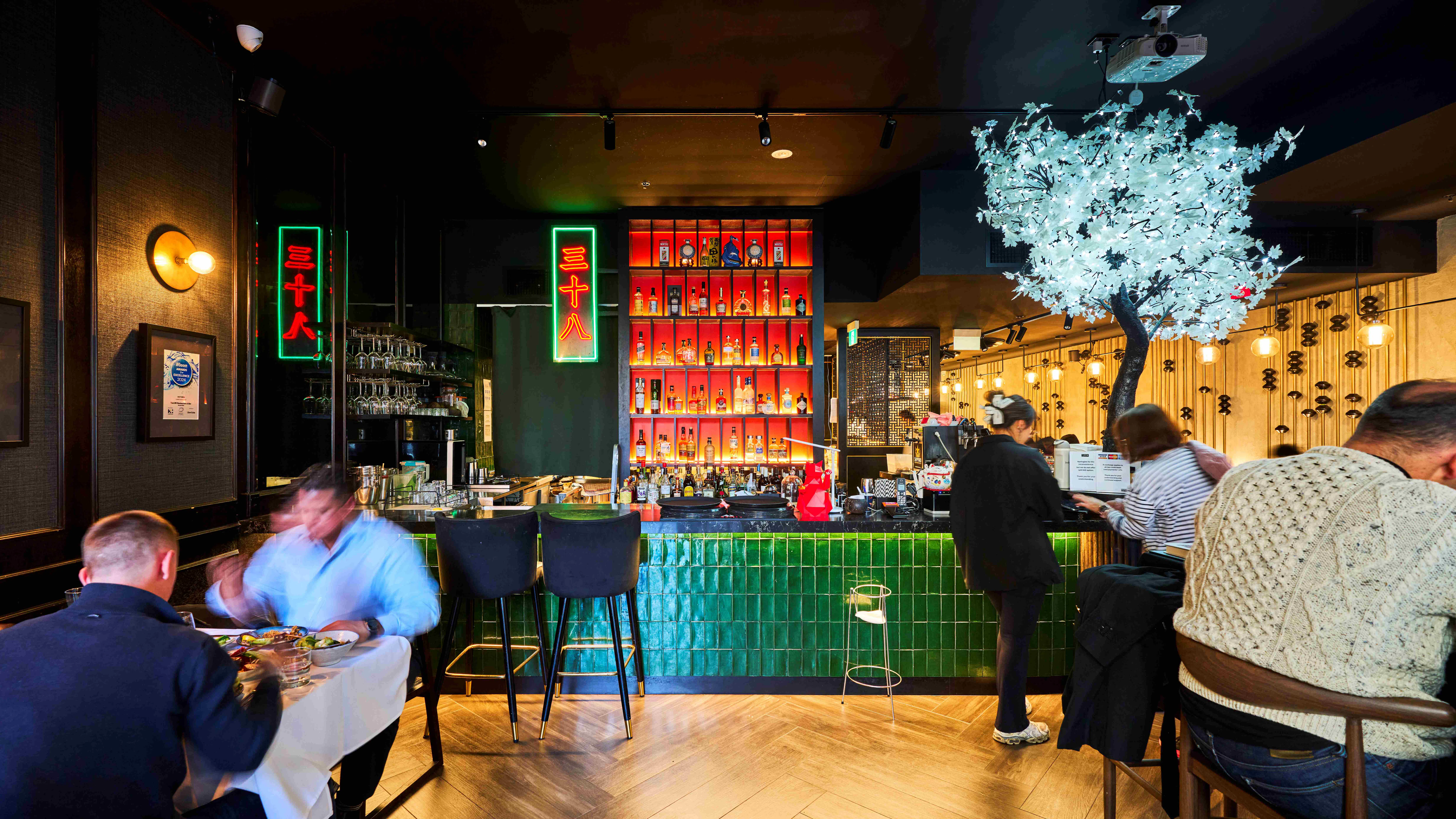 Singaporean-Chinese dining