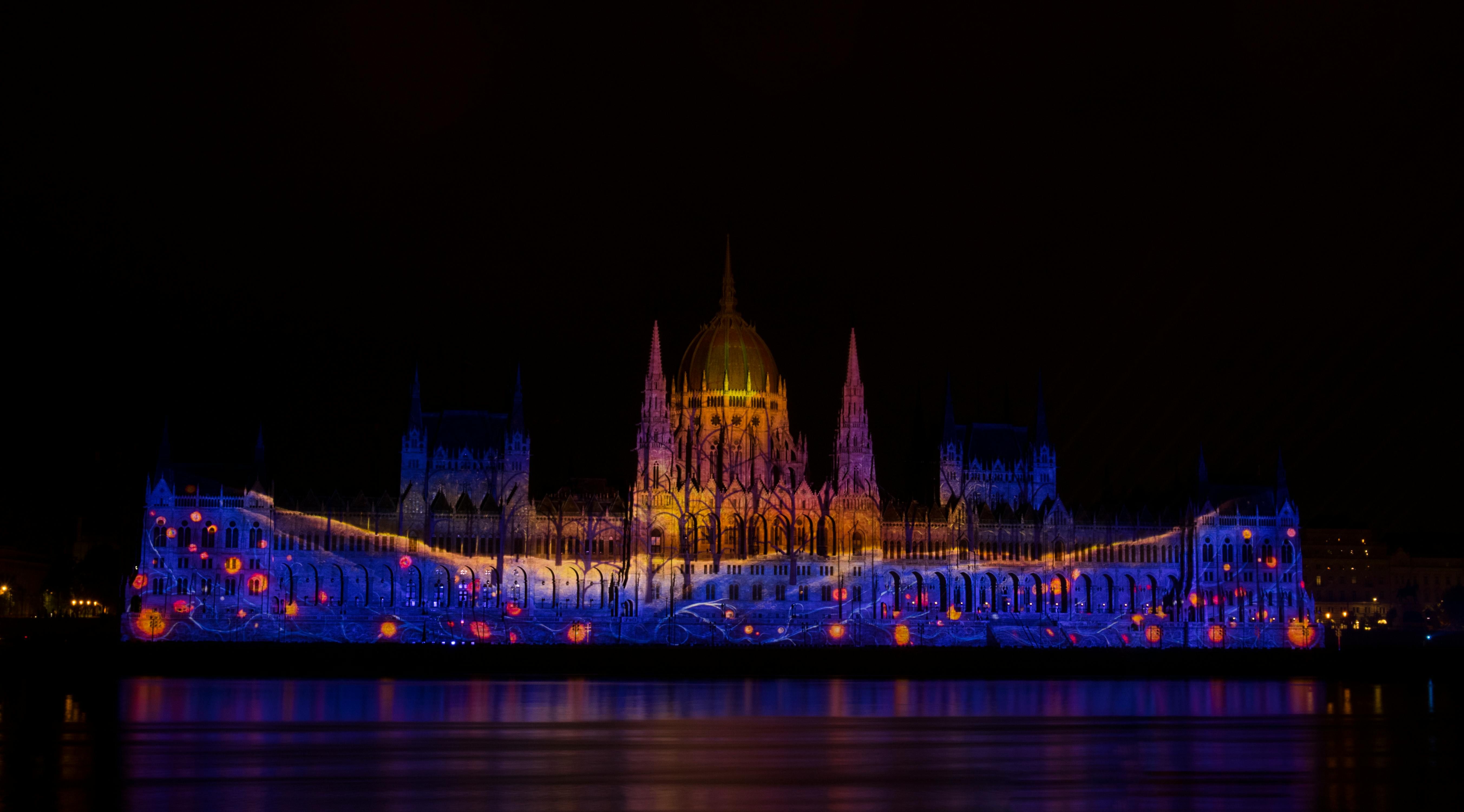 célébrer autrement projection lumineuse