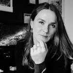 Portrait noir et blanc de Camille Laroque