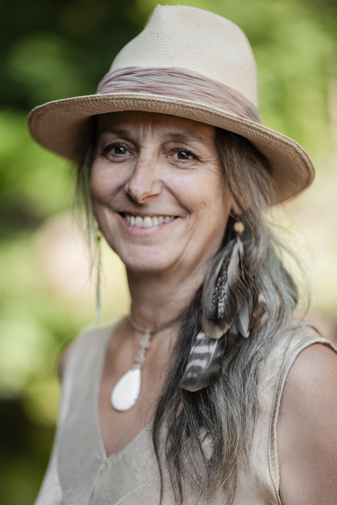 Sandrine VAUJANY Coach en féminin sacré et enseignante de Pilates pleine conscience (07)