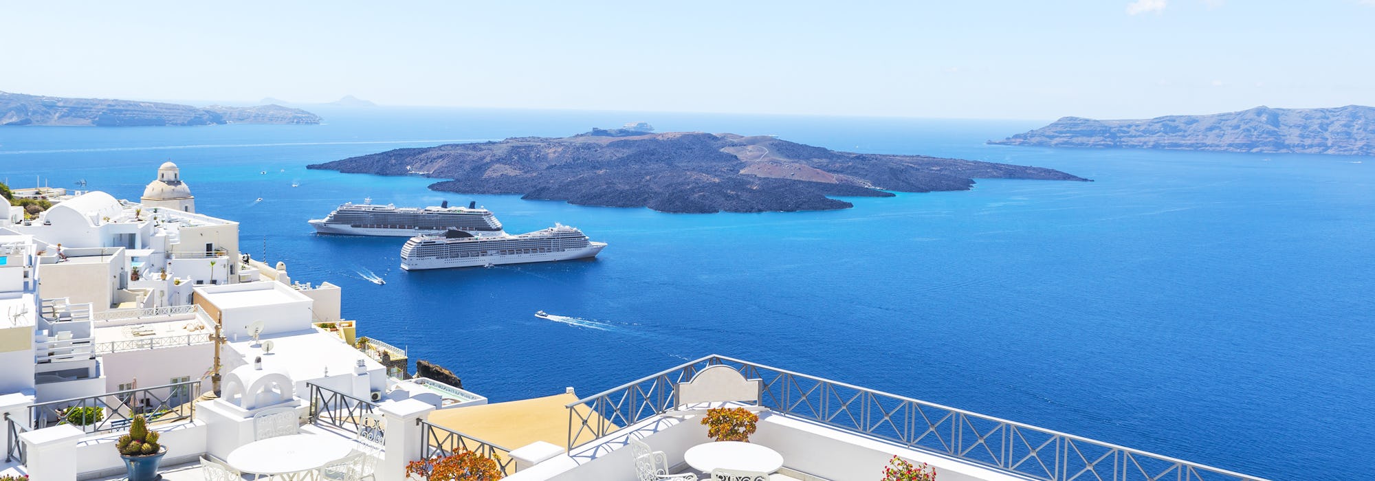 Her finner du Middelhavets fineste cruise - opplev flere spennende destinasjoner på en og samme reise. Middelhavet er blant Tickets mest bestilte ruter og det er ikke vanskelig å forstå hvorfor.