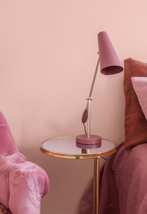 pale peach bedroom wall painted with Magnolia H320