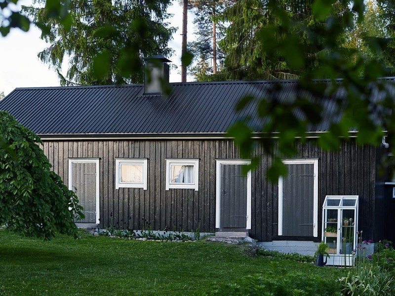 Black wooden walls 