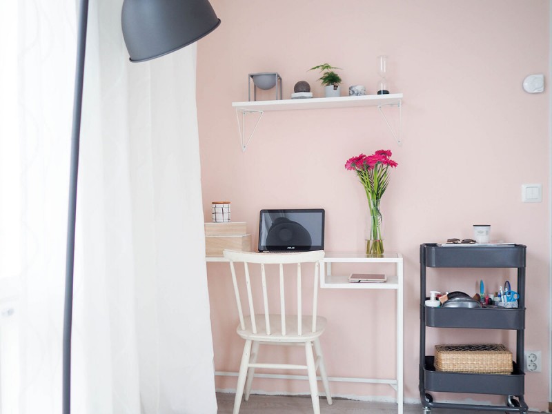 Create a cheerful home study with pastel pink paint | After | Tikkurila