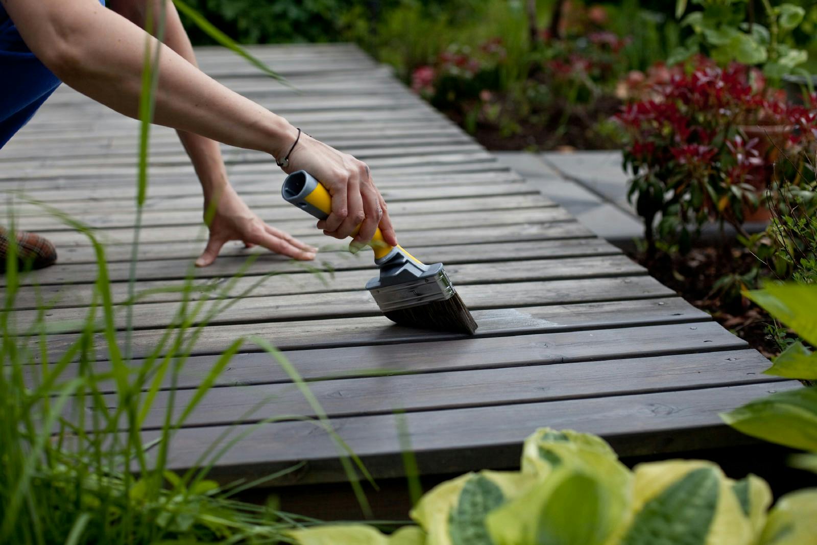 Painting Decking How To Paint Decking Easily Tikkurila