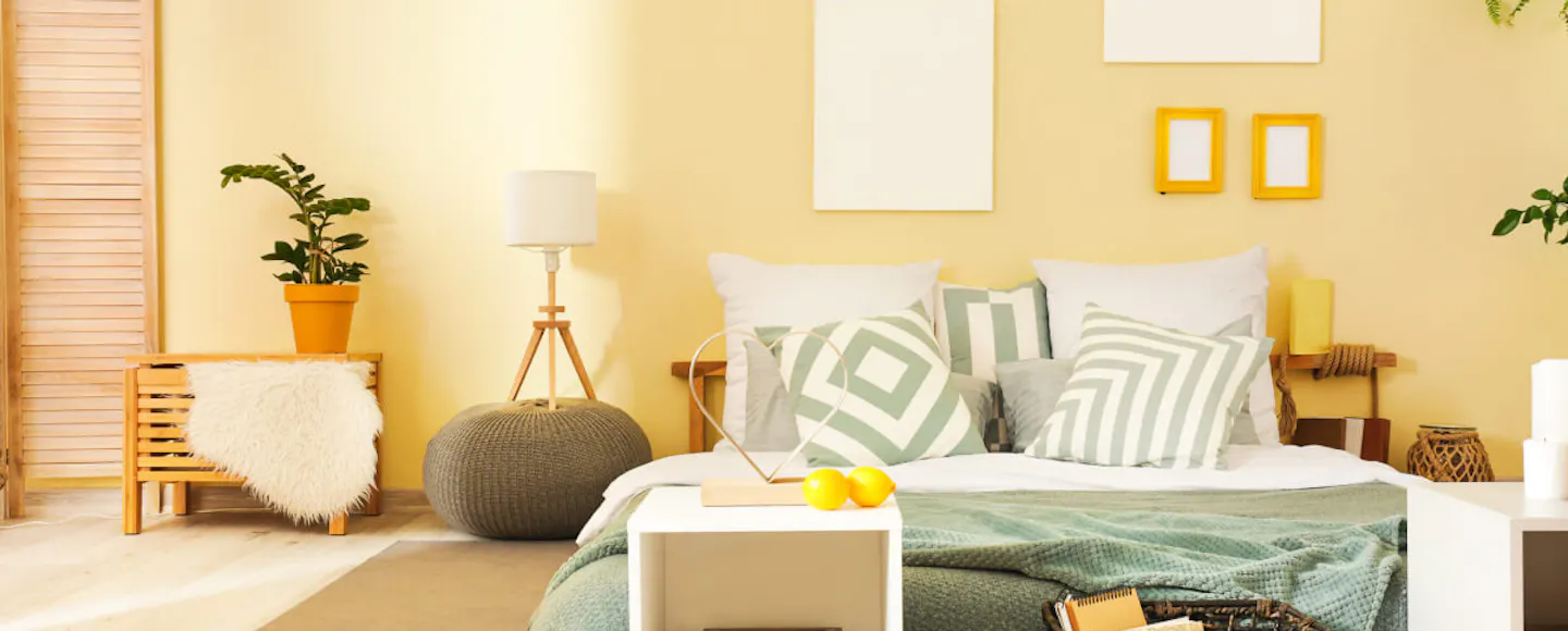 yellow bedroom wall