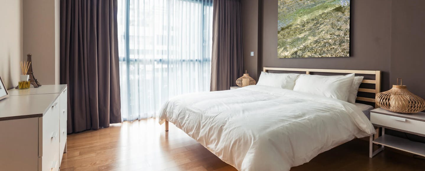 Bedroom painted with a brown RAL paint colour