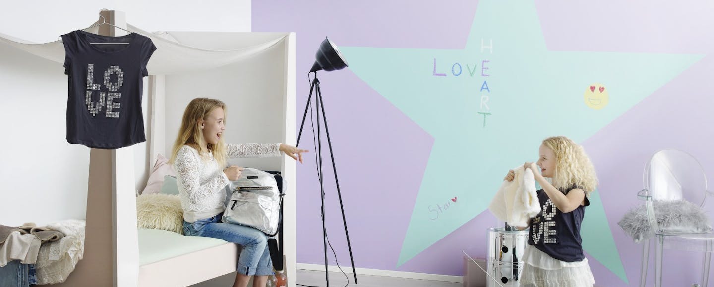 Painted star on a kids bedroom wall