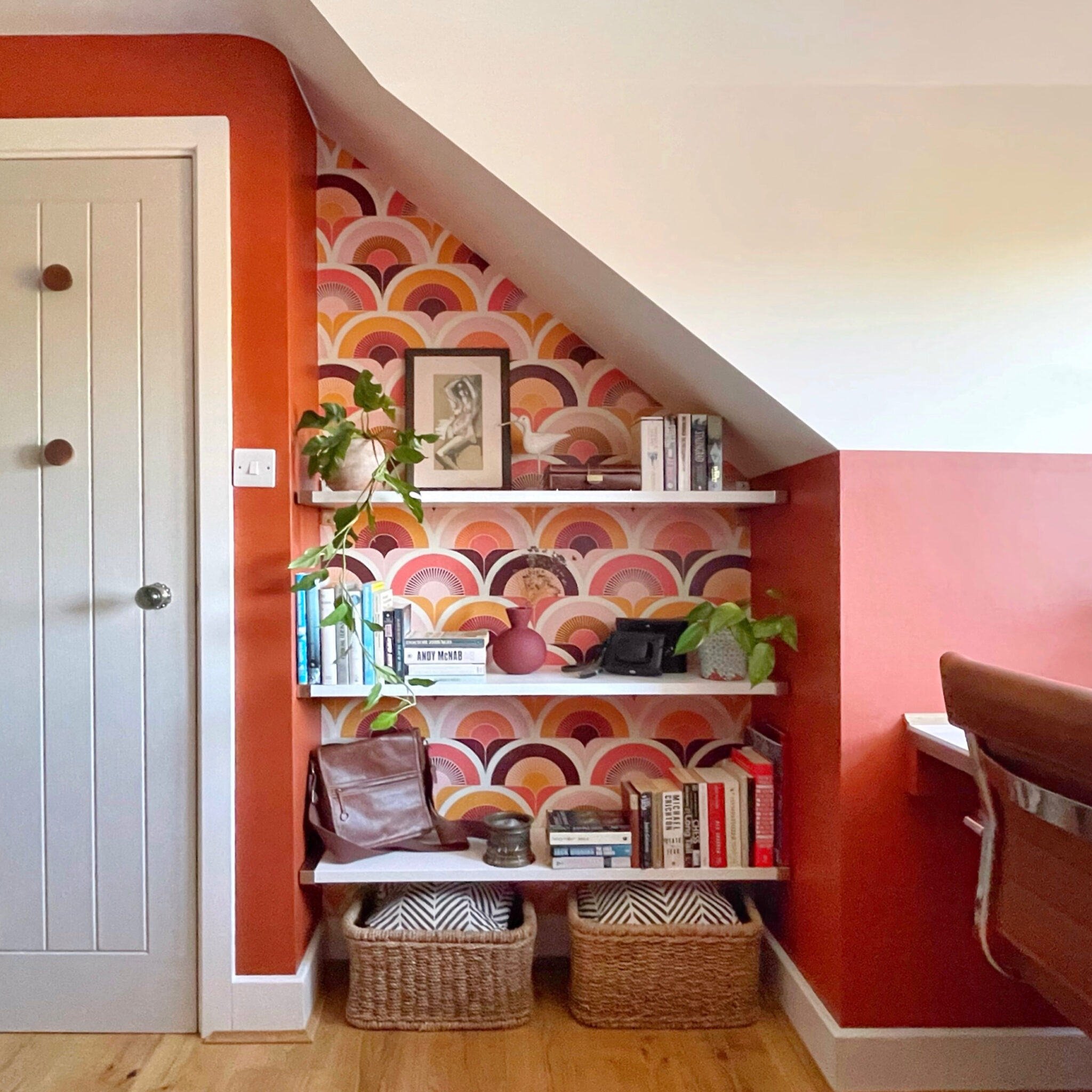 home office painted red