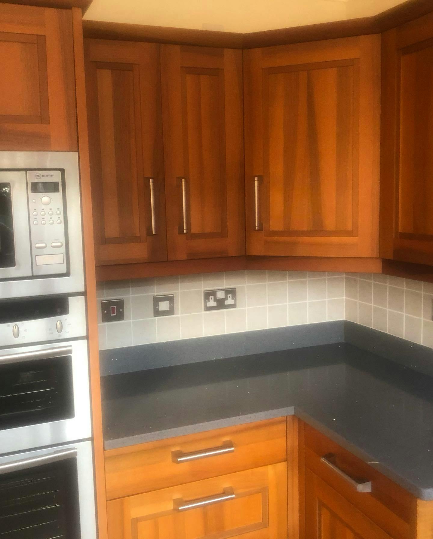 kitchen cabinets before