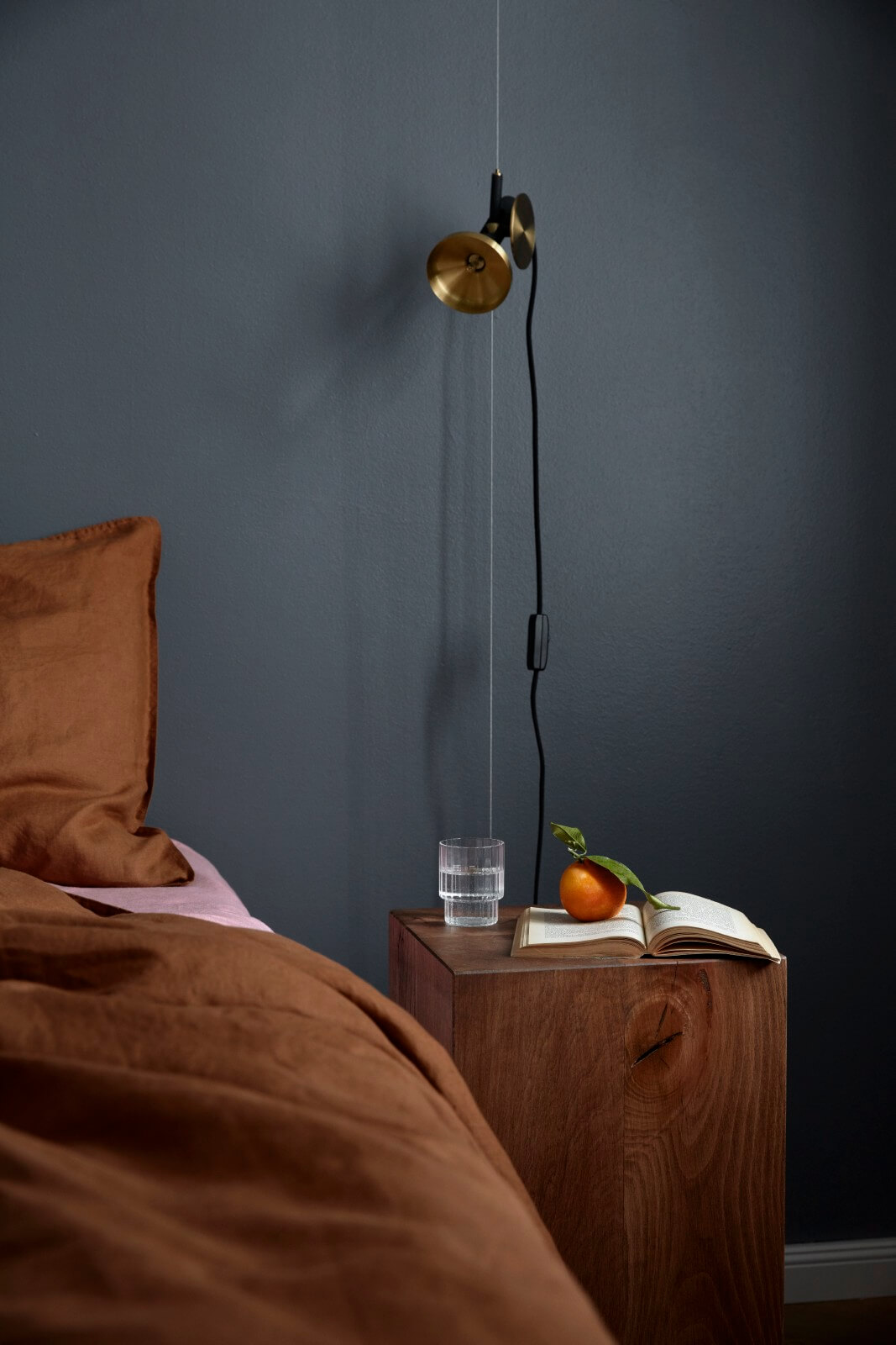 dark grey wall 