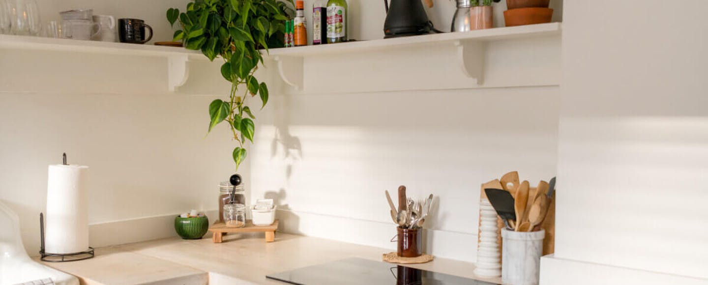 Kitchen painted with a white RAL paint colour.