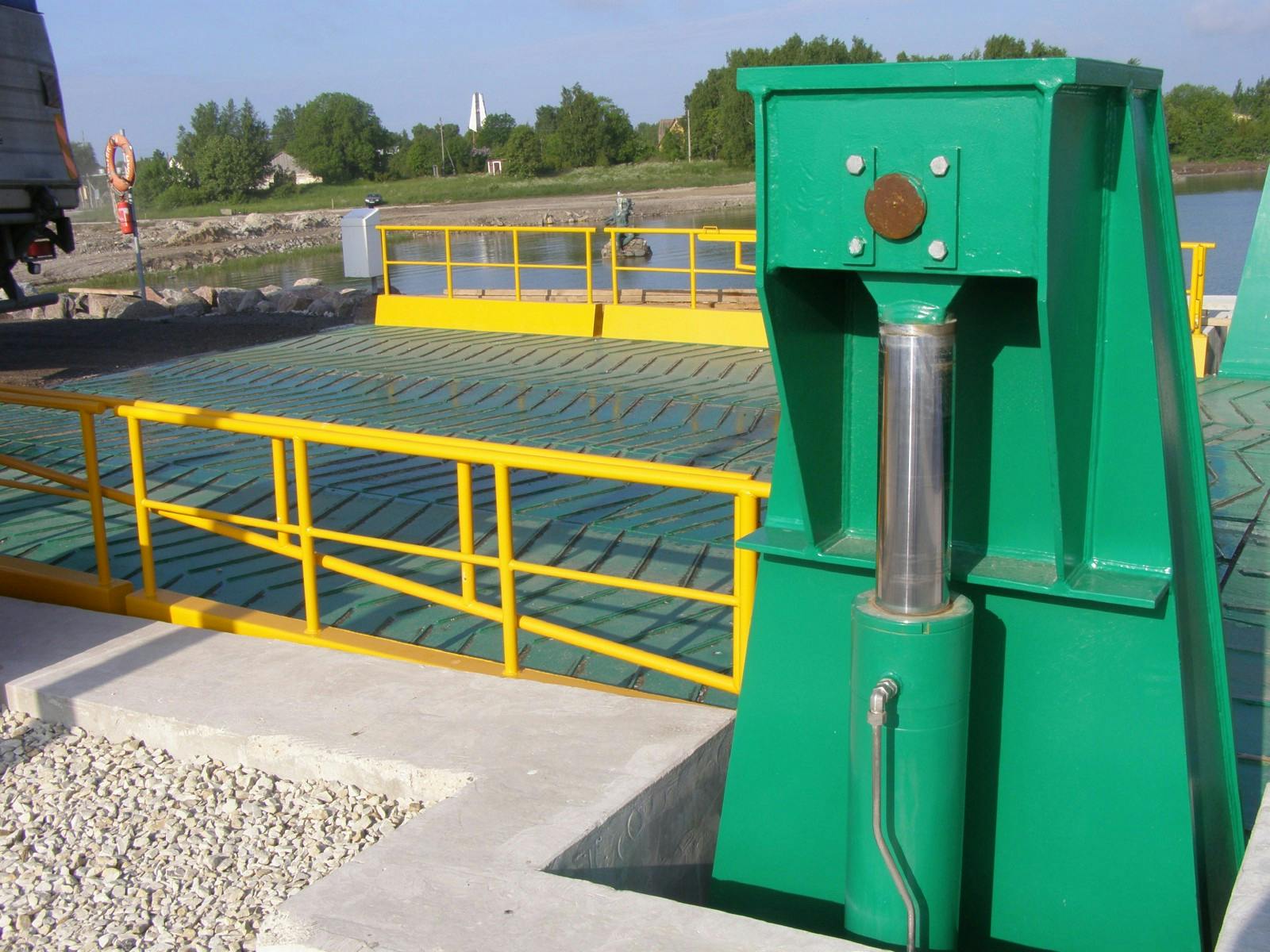 Harbour & Marine Infrastructure right Image