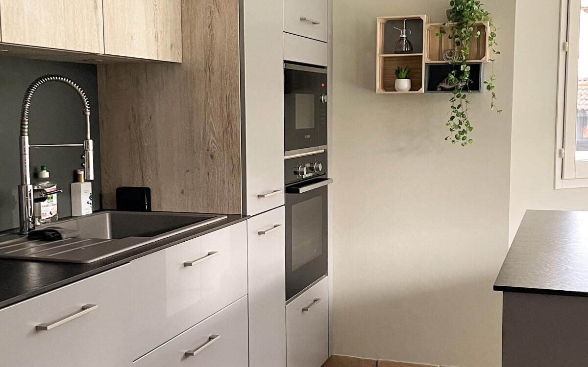 light grey kitchen