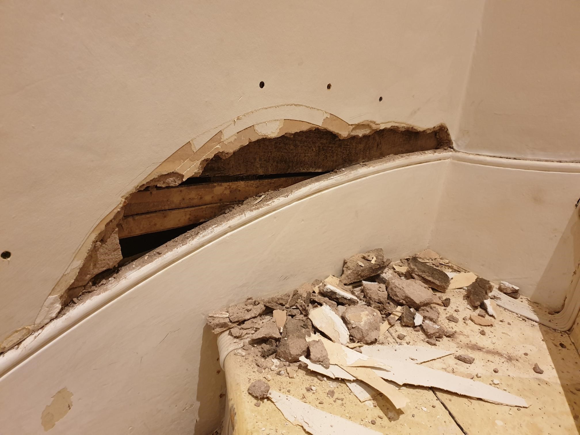 Entrance House Renovation | Damaged Wall | Tikkurila UK