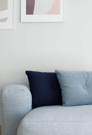 Living room painted with Snowdrift L503