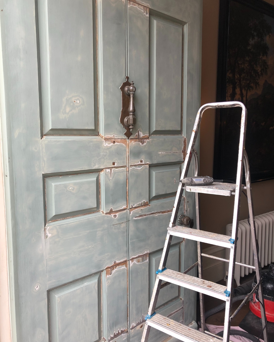 High Gloss Wood Door Restoration Professional Case Study Tikkurila   8ed09dc8 8761 4b01 A71e 819d35353673 Sanding 